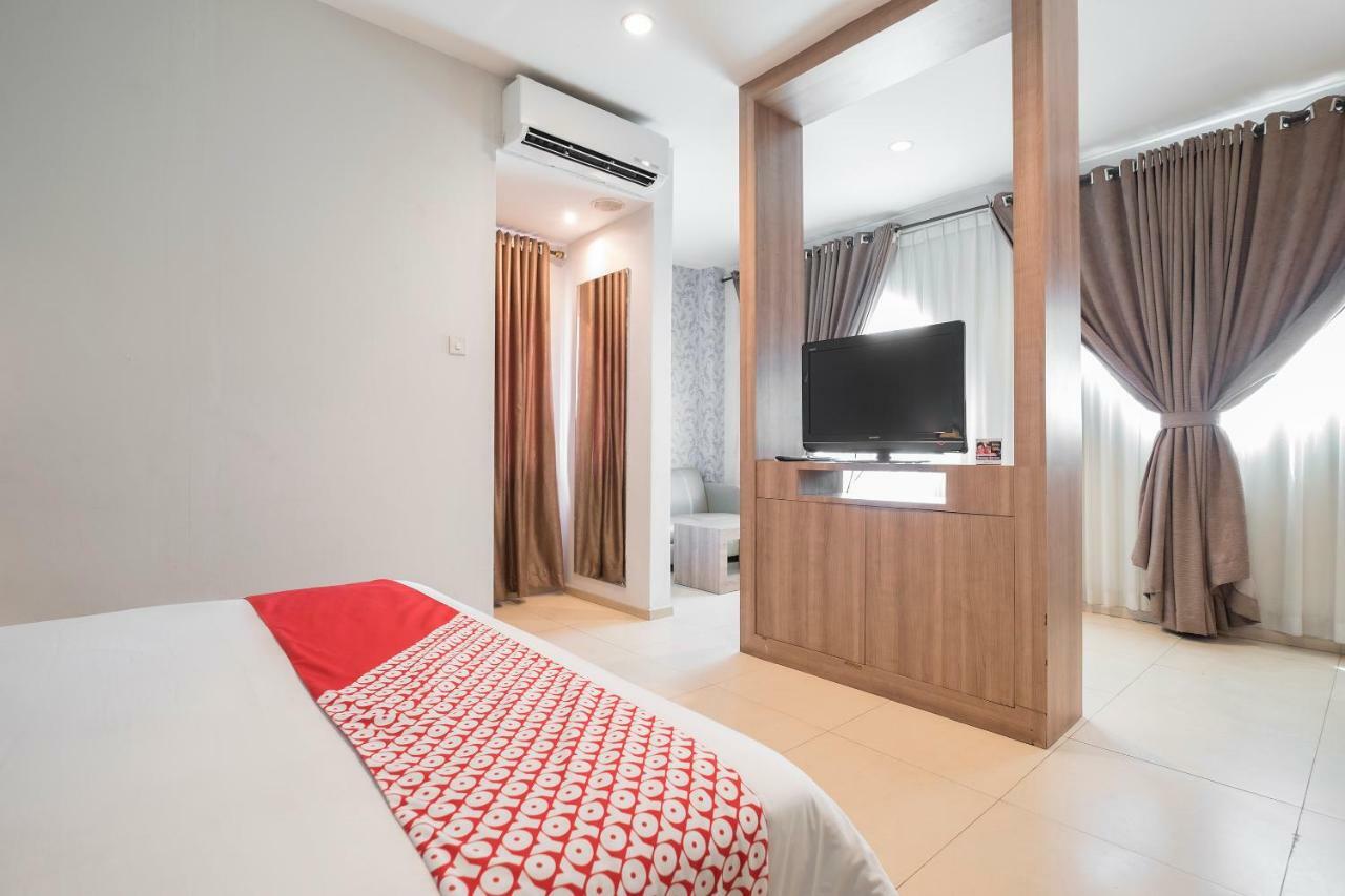 Aswin Hotel And Spa Makassar Exterior foto